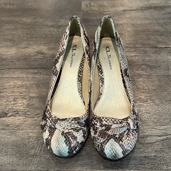 CL by Laundry 11 Faux Snakeskin‎ Stacked Heel Pumps - Picture 2 of 9